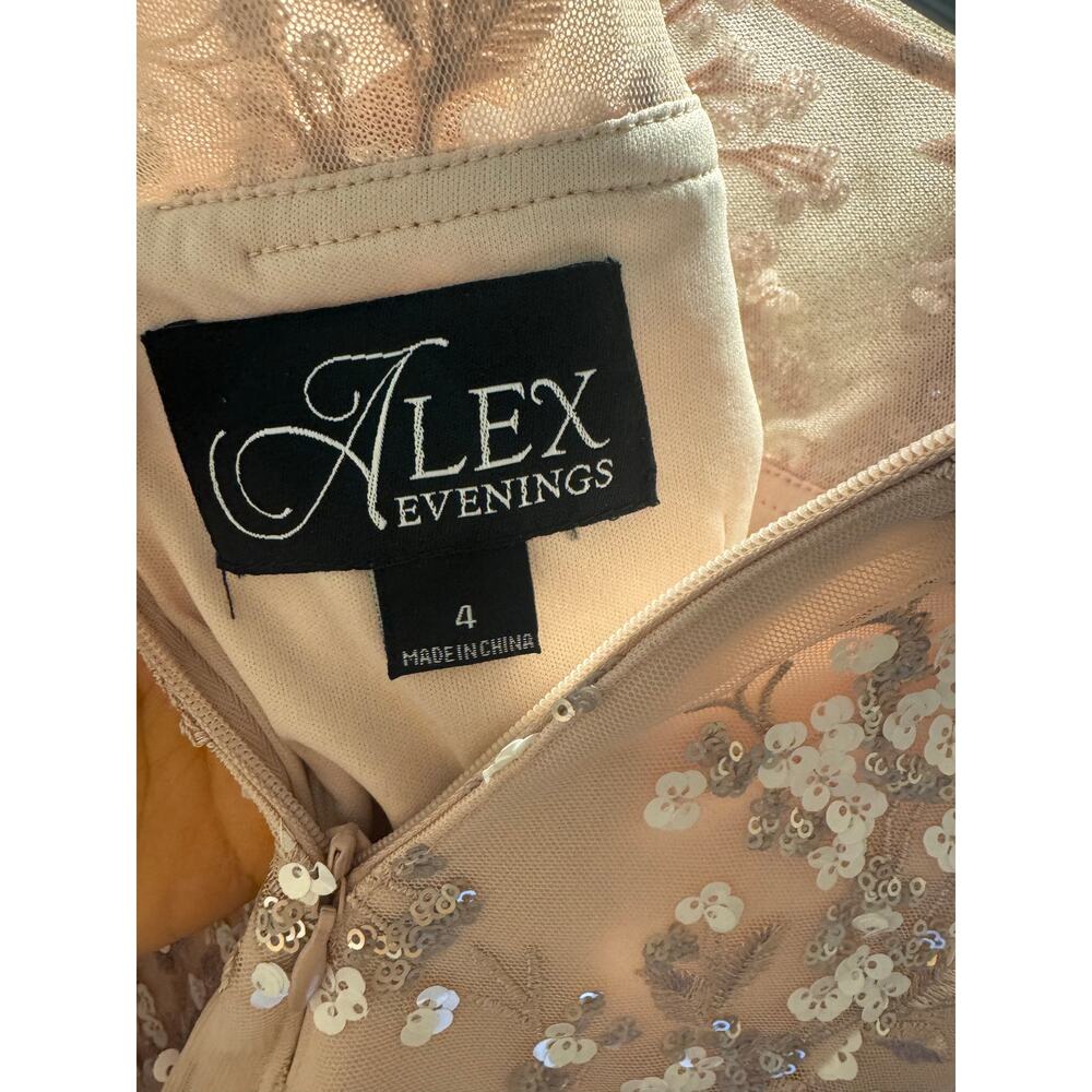 Alex Evenings Blush Pink Sequin Embroidered Dress Size 4 Formal Wedding Guest - Picture 9 of 10